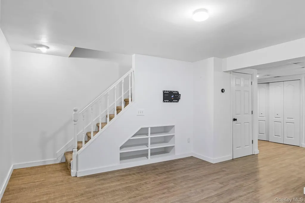 10 Patrick Lane Ridge NY 11961