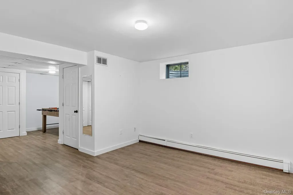 10 Patrick Lane Ridge NY 11961