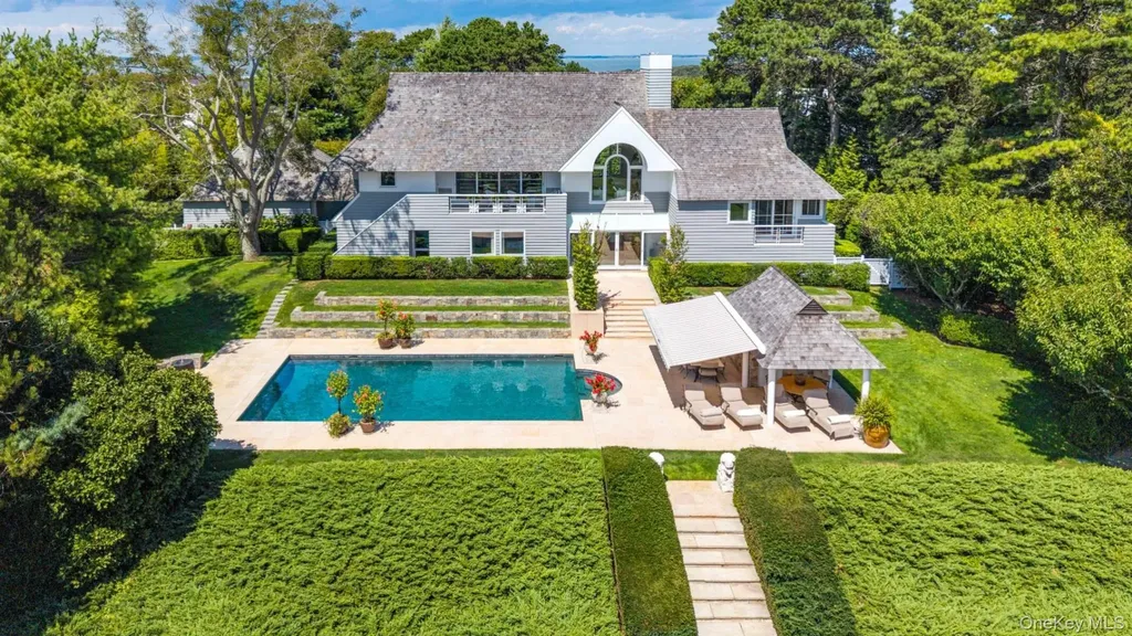 20 Hillside Road Southampton NY 11968