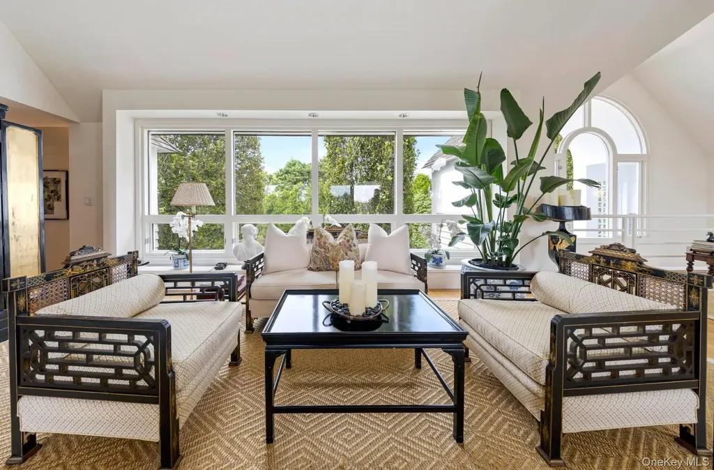 20 Hillside Road Southampton NY 11968
