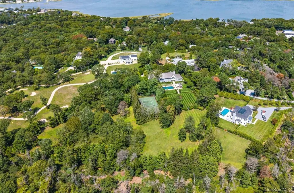 20 Hillside Road Southampton NY 11968