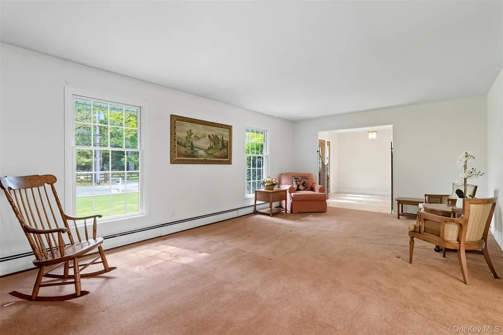 9 Snowball Drive Cold Spring Harbor NY 11724
