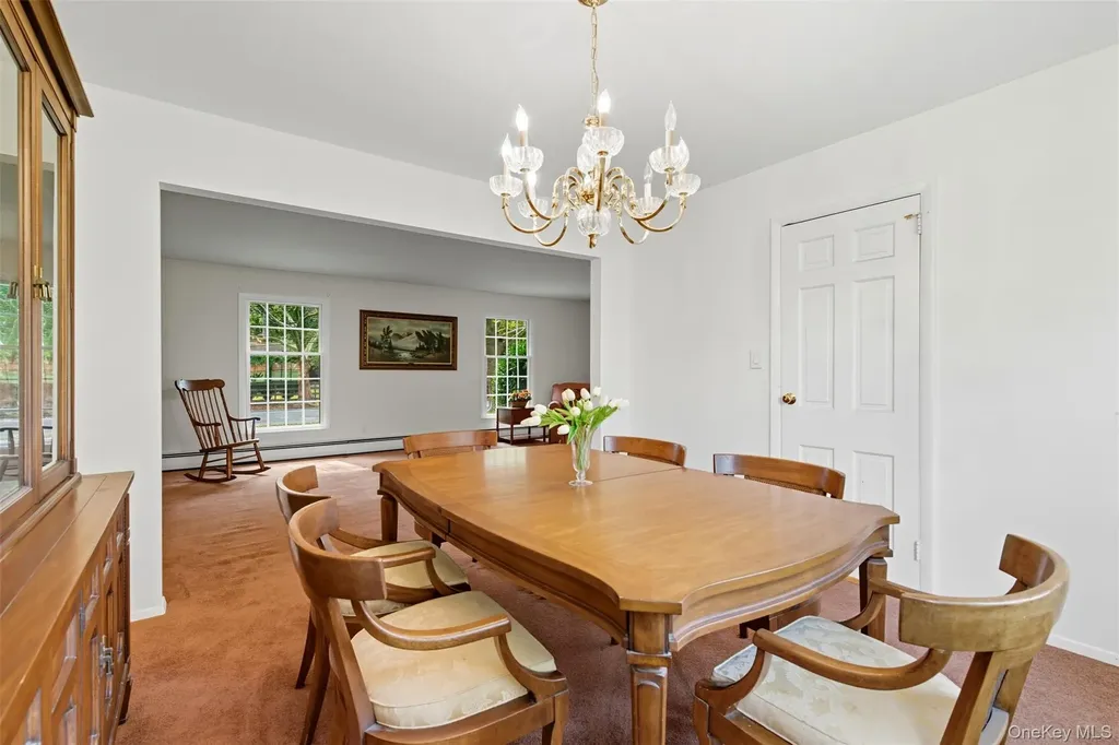 9 Snowball Drive Cold Spring Harbor NY 11724
