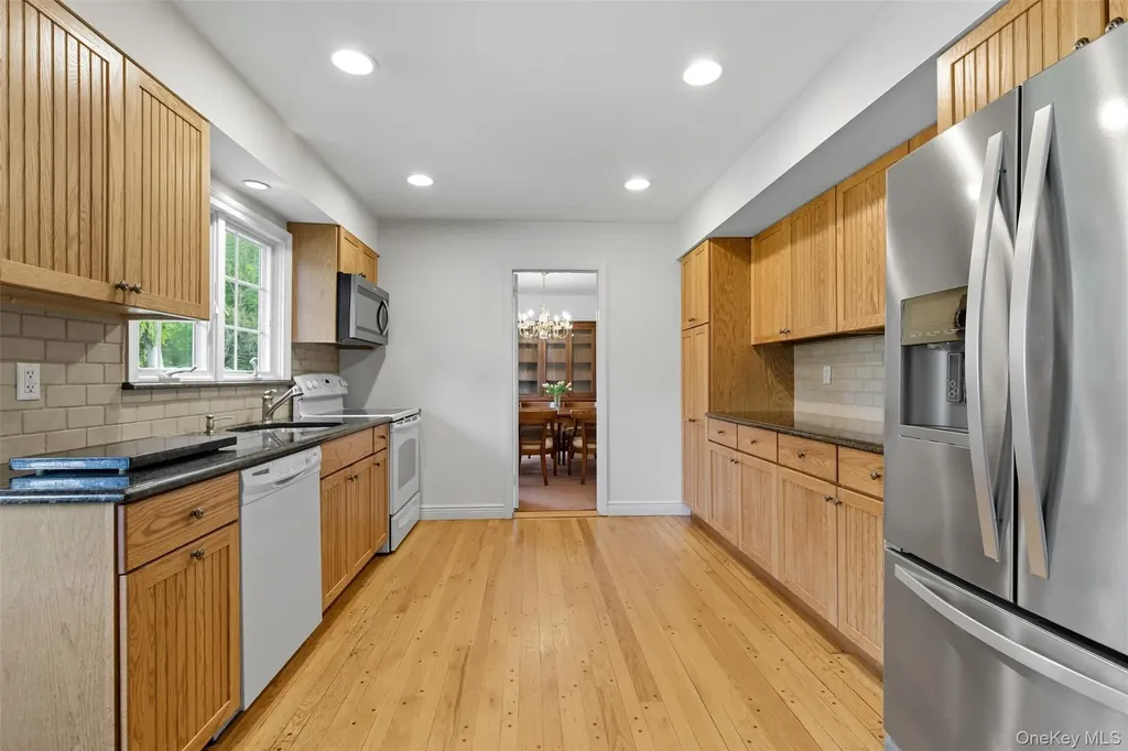 9 Snowball Drive Cold Spring Harbor NY 11724