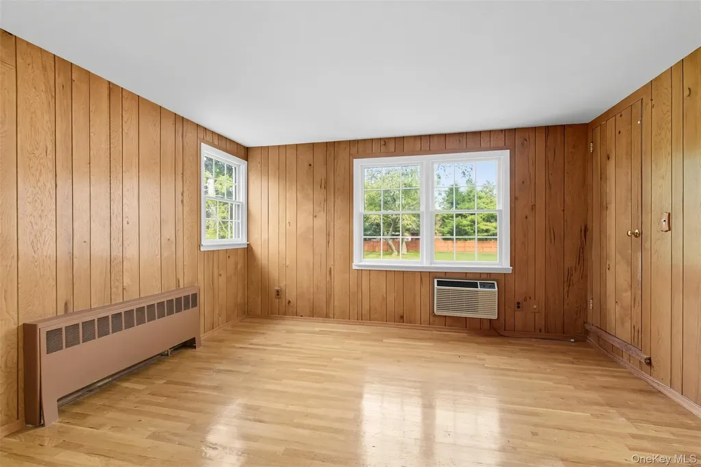 9 Snowball Drive Cold Spring Harbor NY 11724