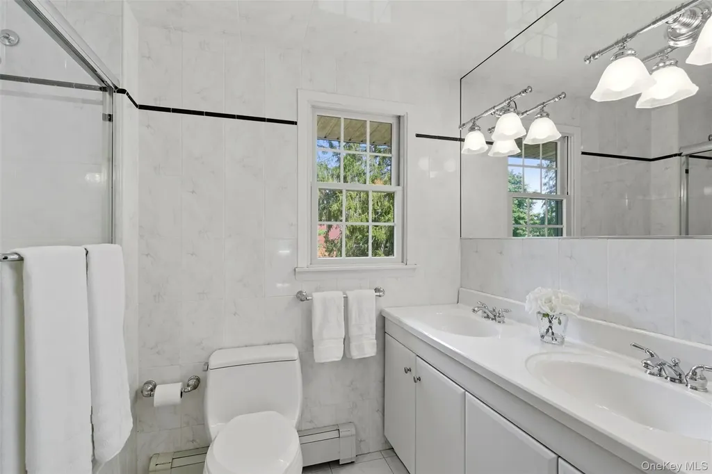9 Snowball Drive Cold Spring Harbor NY 11724