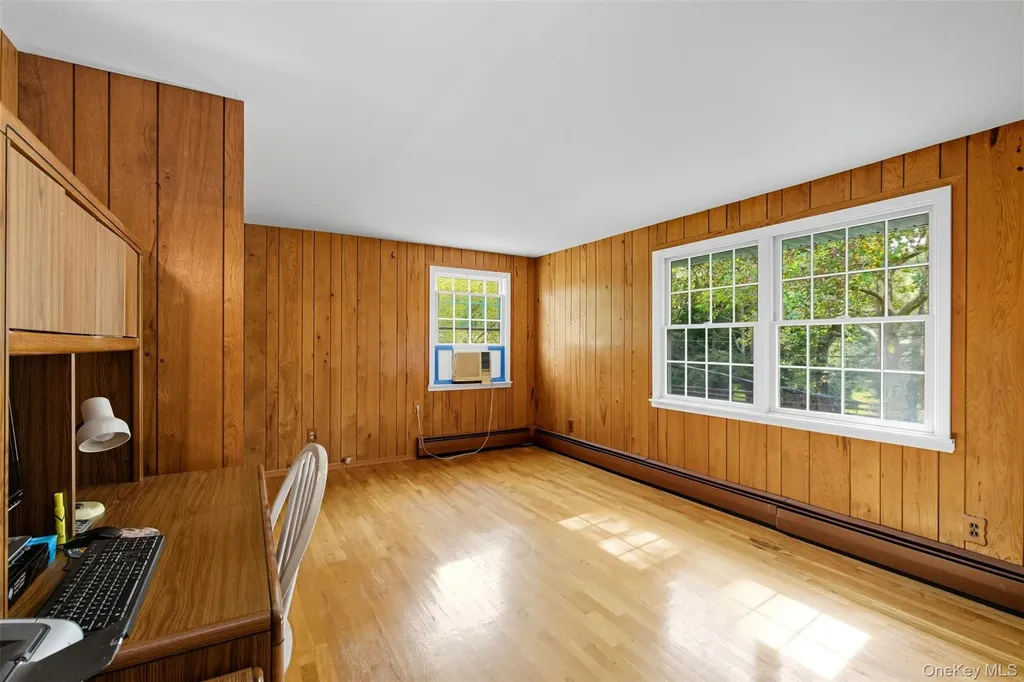 9 Snowball Drive Cold Spring Harbor NY 11724