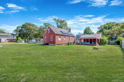 1454 E Forks Road Bay Shore NY 11706