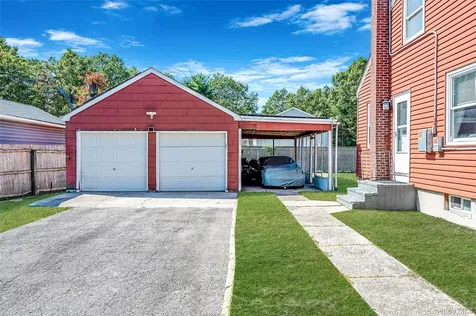 1454 E Forks Road Bay Shore NY 11706