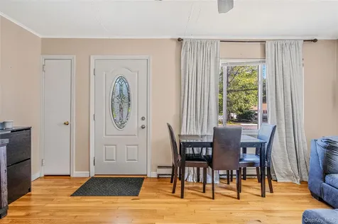 1454 E Forks Road Bay Shore NY 11706