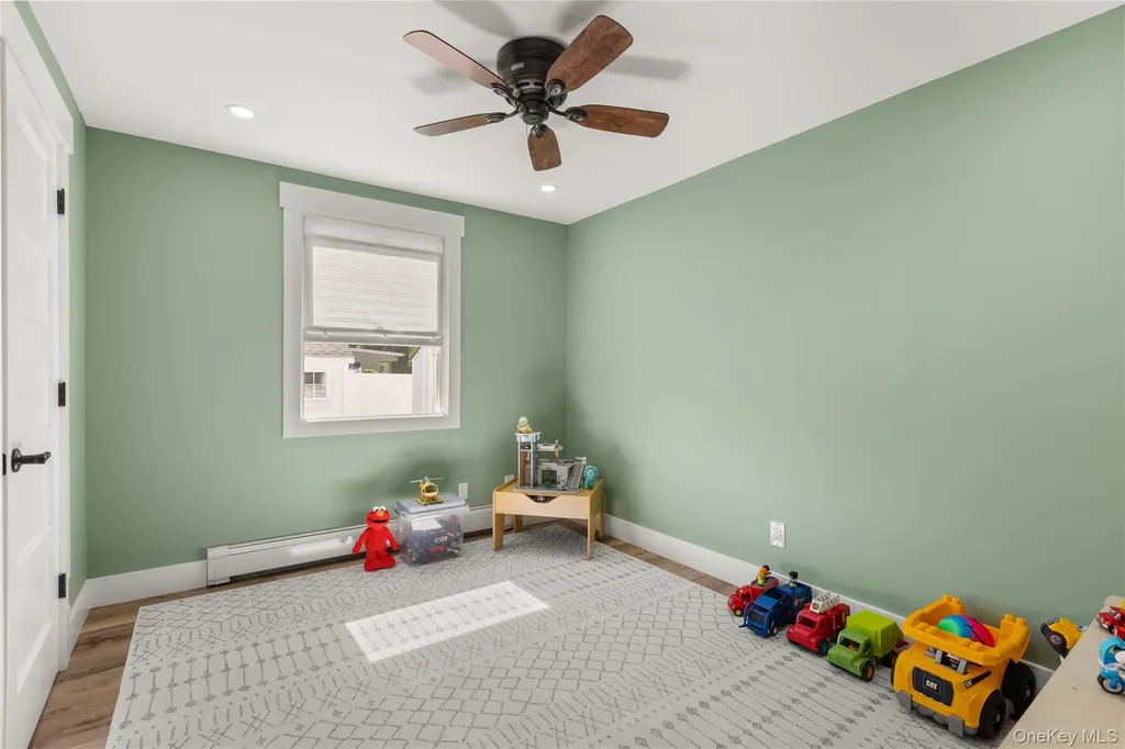 10 White Avenue Saint James NY 11780