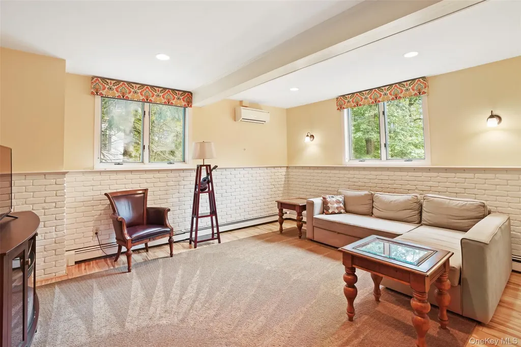 12 Logging Road Katonah NY 10536