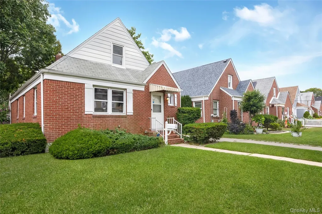 203 Rutland Road Hempstead NY 11550