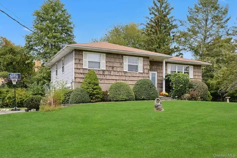 15 Reeback Drive Valhalla NY 10595