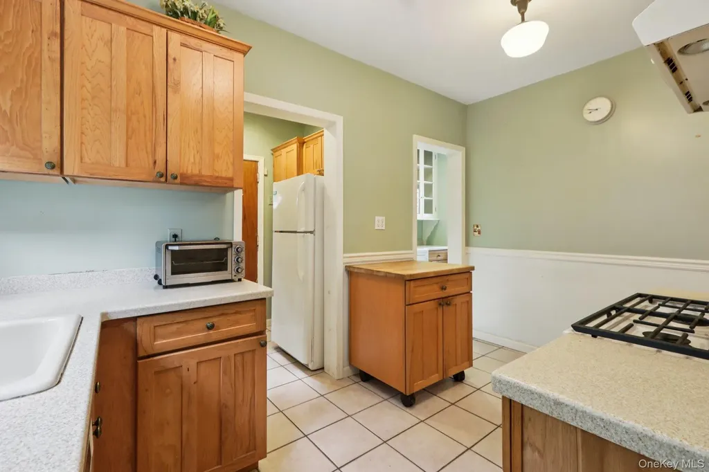 24 Gilbert Place Yonkers NY 10701