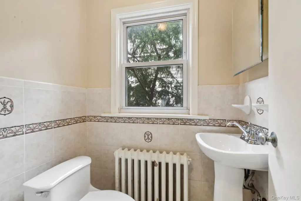24 Gilbert Place Yonkers NY 10701