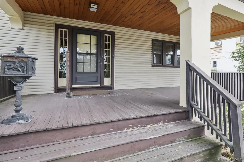 24 Gilbert Place Yonkers NY 10701