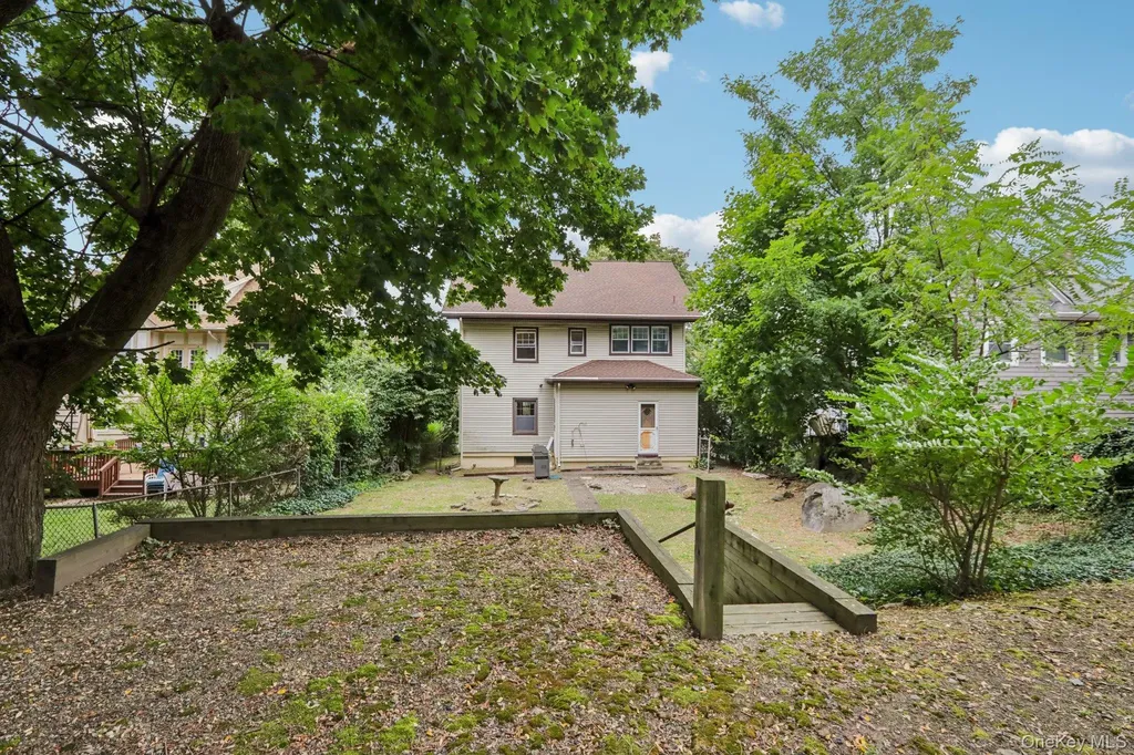 24 Gilbert Place Yonkers NY 10701