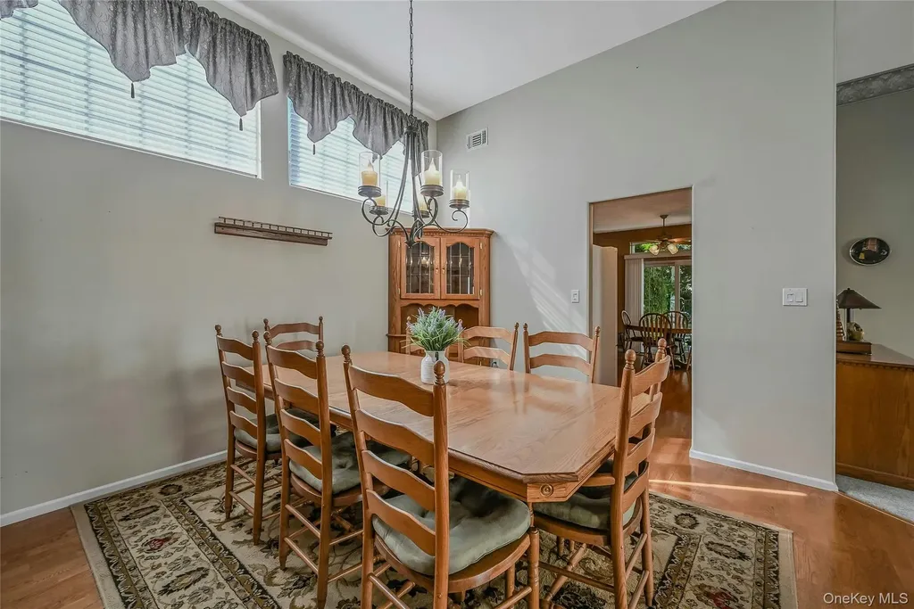517 Leisure Drive Ridge NY 11961