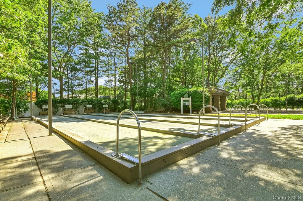 517 Leisure Drive Ridge NY 11961