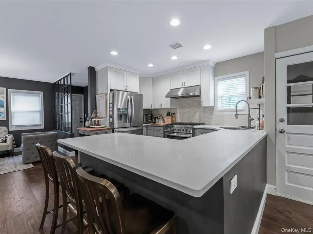 237 Central Avenue Lynbrook NY 11563