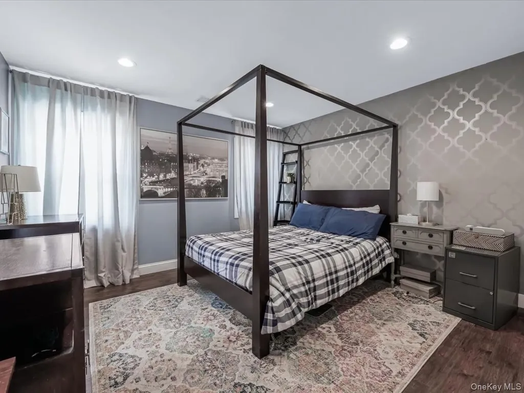 237 Central Avenue Lynbrook NY 11563