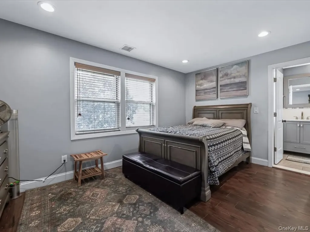 237 Central Avenue Lynbrook NY 11563