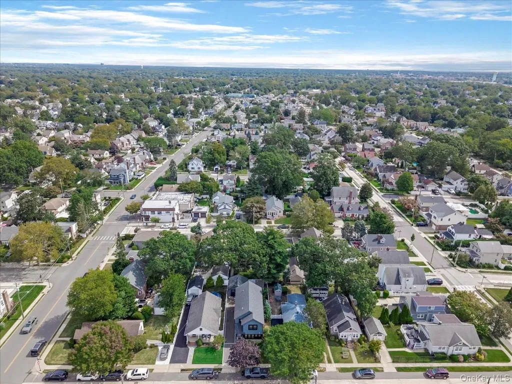 237 Central Avenue Lynbrook NY 11563
