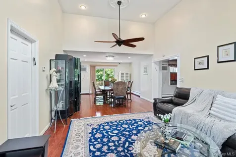 118 Grant Avenue Albertson NY 11507