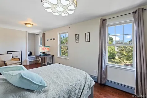 118 Grant Avenue Albertson NY 11507