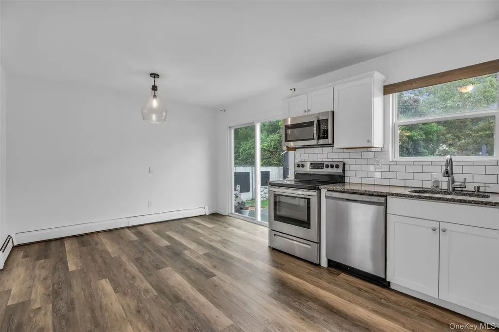 98 Dahlia Drive Mastic Beach NY 11951