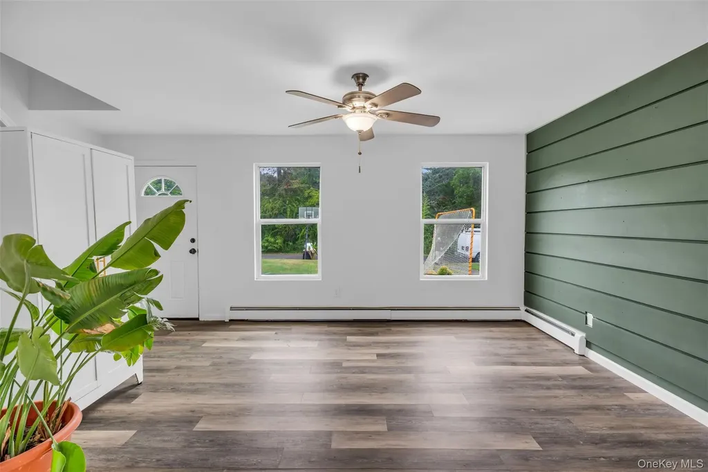 98 Dahlia Drive Mastic Beach NY 11951