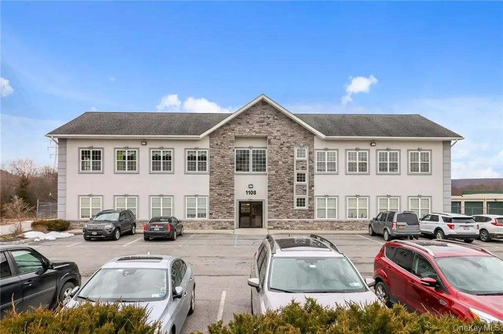 1108 Kings Highway Chester NY 10918