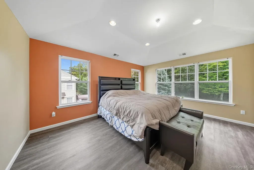 30 Avoncroft Lane Middletown NY 10940