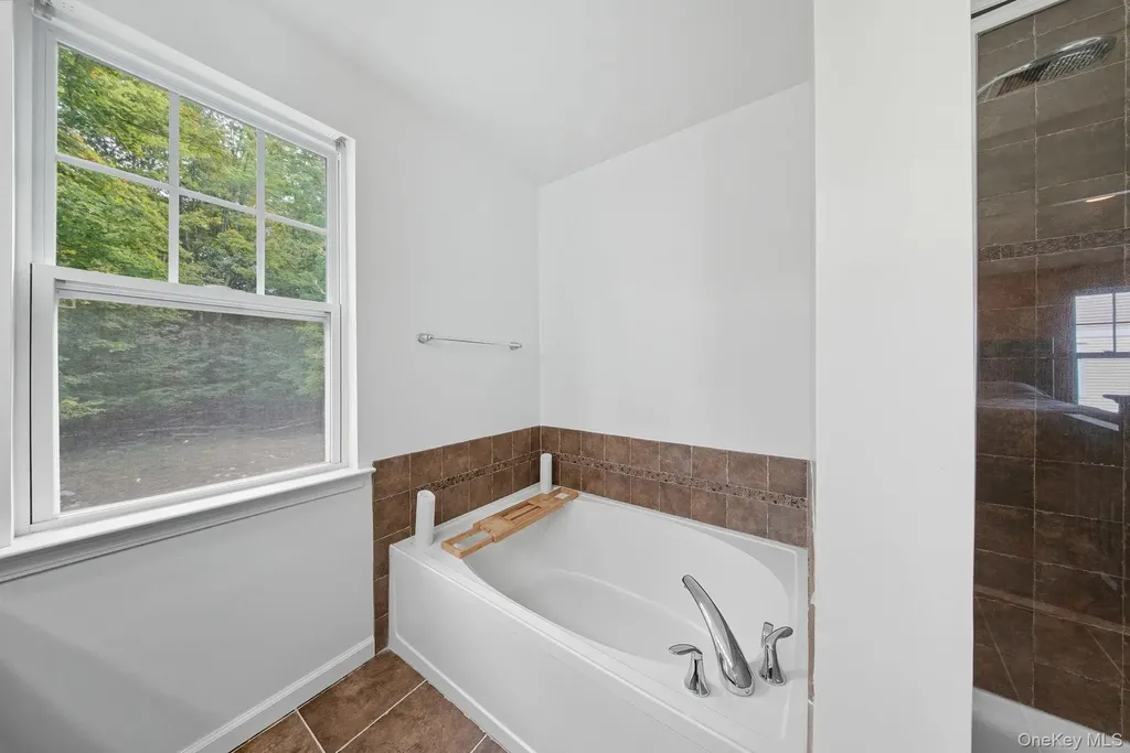 30 Avoncroft Lane Middletown NY 10940