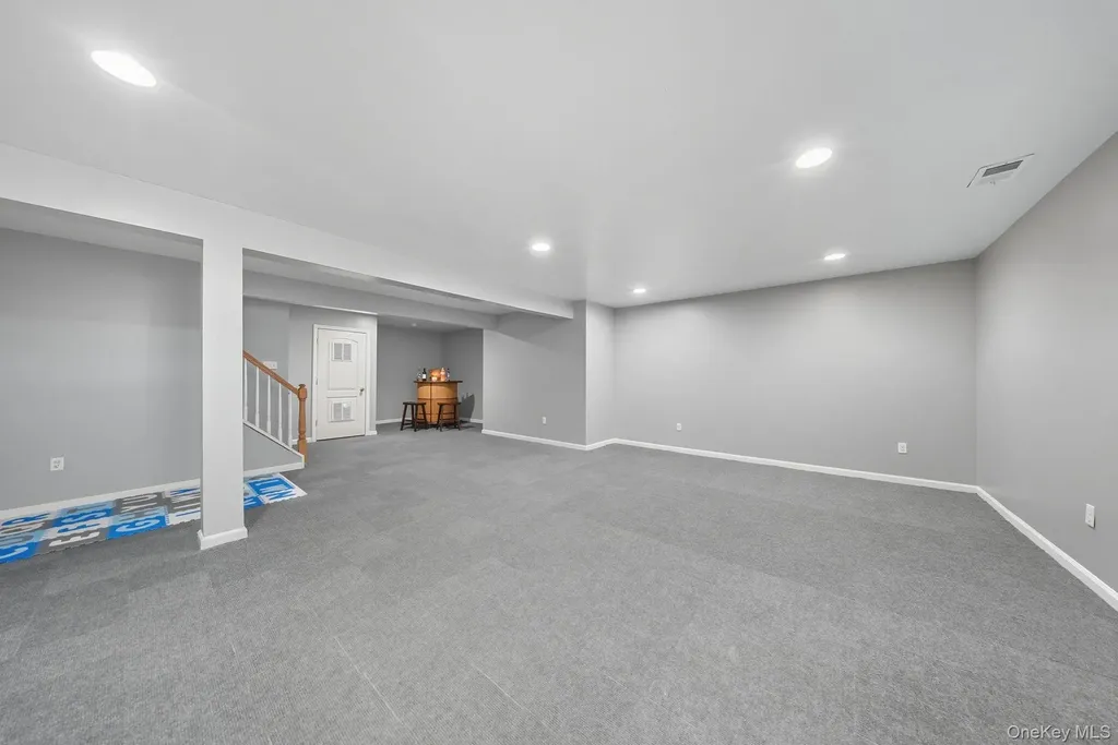 30 Avoncroft Lane Middletown NY 10940