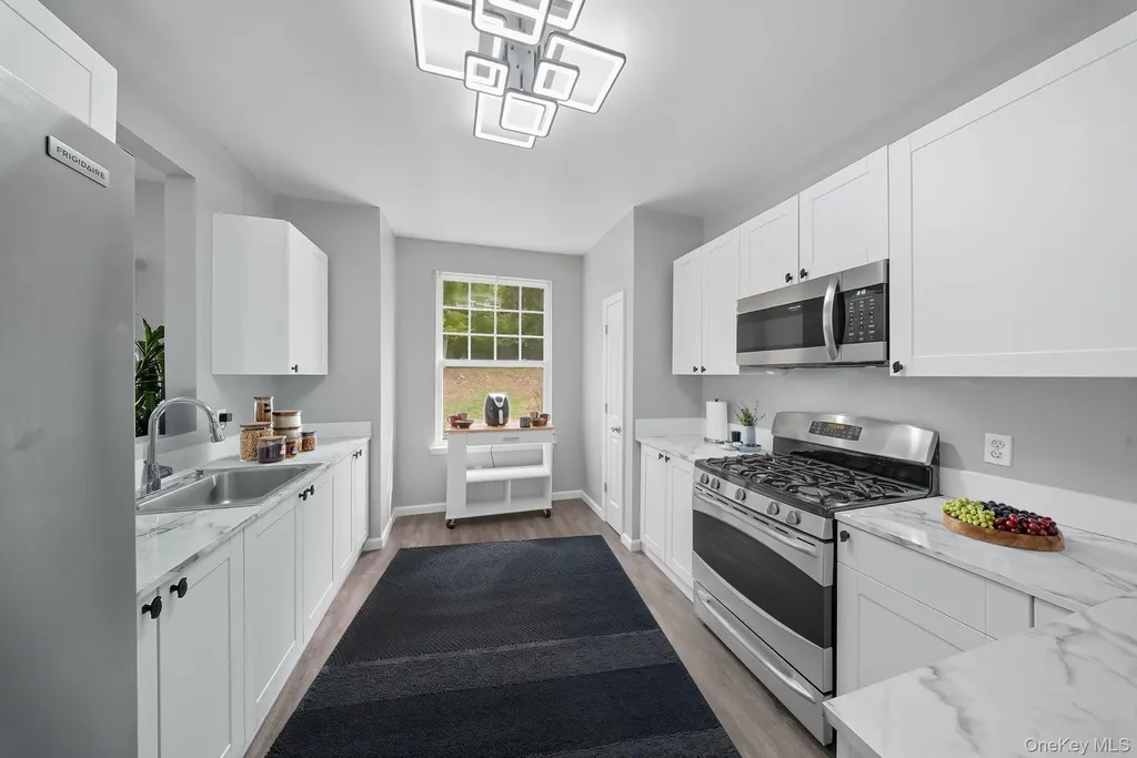 30 Avoncroft Lane Middletown NY 10940
