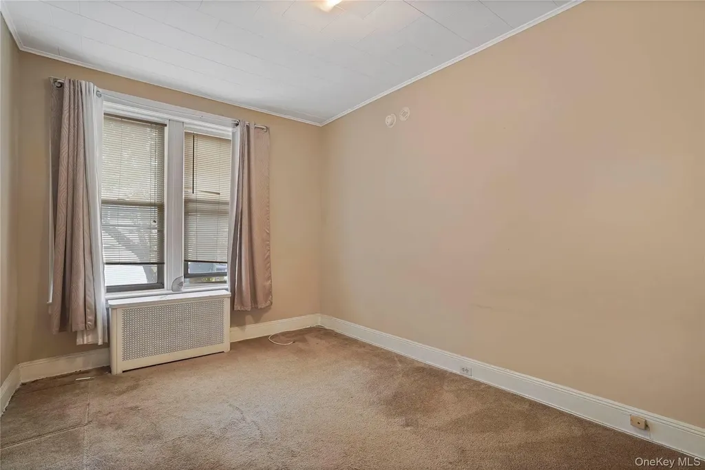 72-07 73 Street Glendale NY 11385
