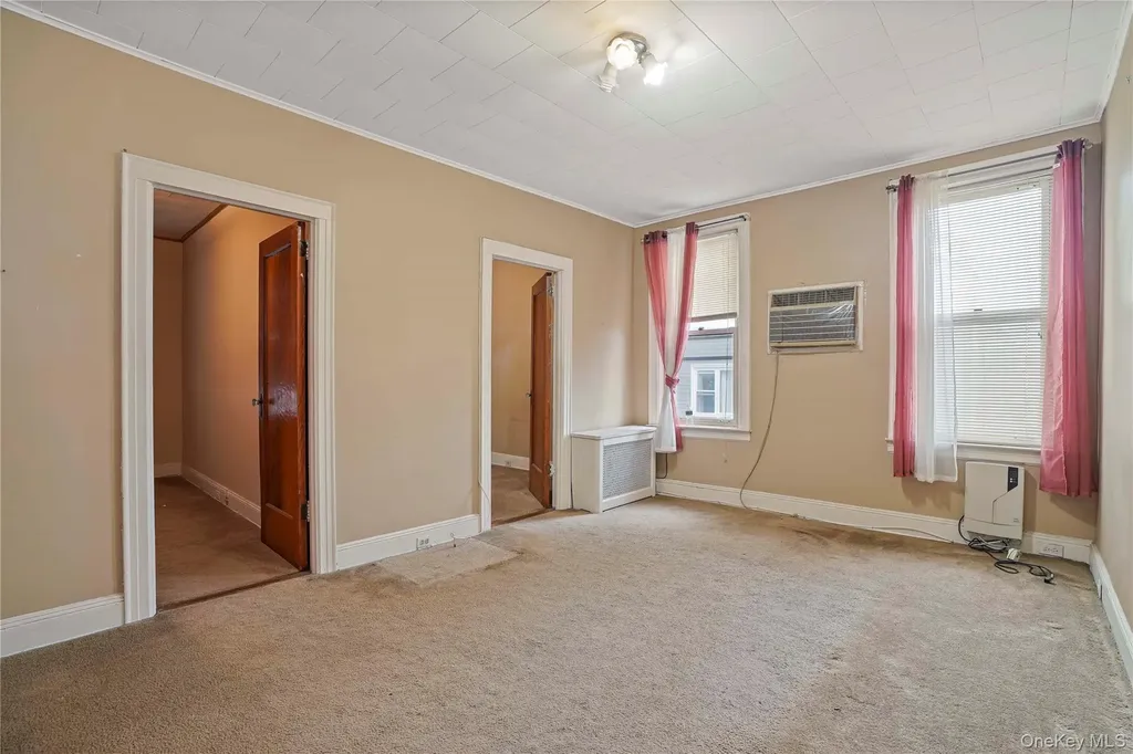72-07 73 Street Glendale NY 11385