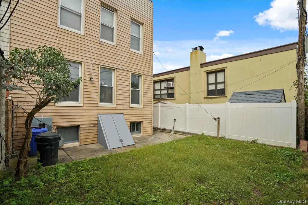 72-07 73 Street Glendale NY 11385