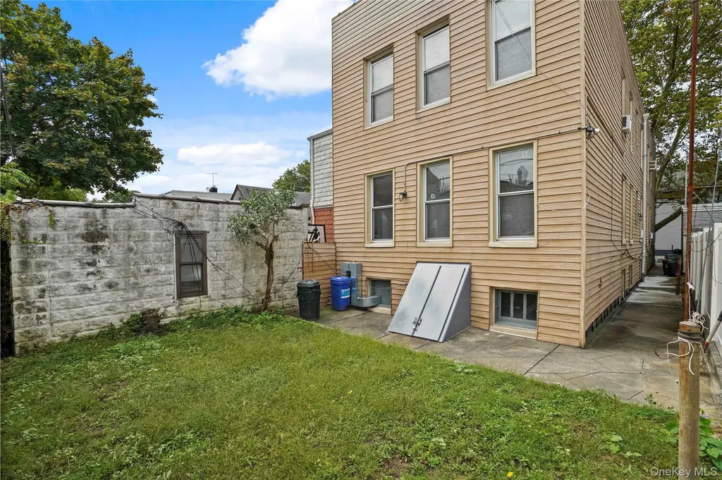 72-07 73 Street Glendale NY 11385