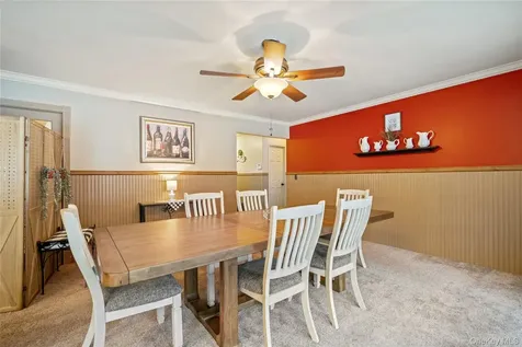 27 Evelyn Court Manorville NY 11949