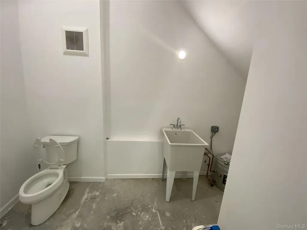 301 Route 17 Hillburn NY 10931