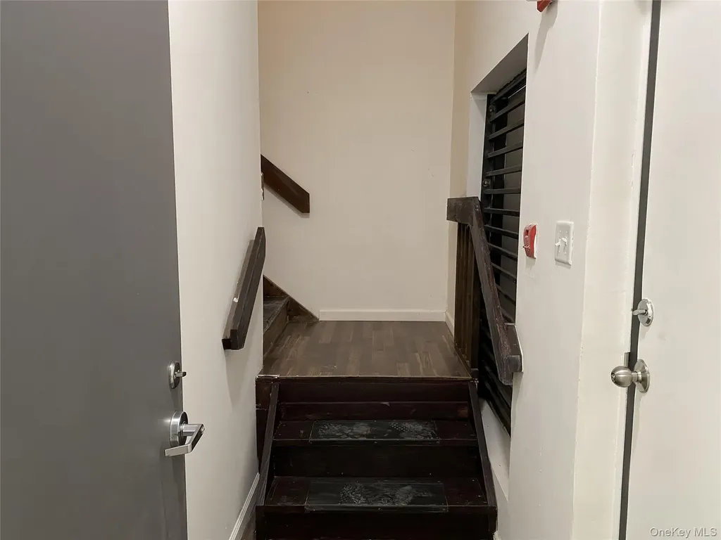 301 Route 17 Hillburn NY 10931