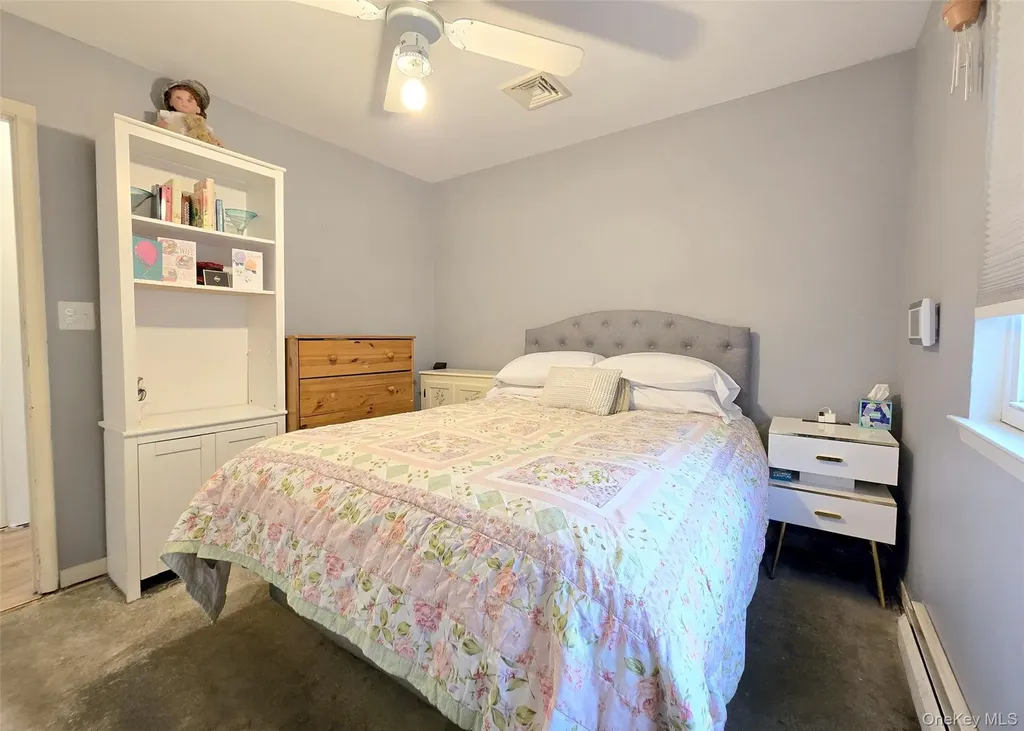 8 Gary Place Selden NY 11784