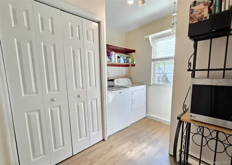 8 Gary Place Selden NY 11784