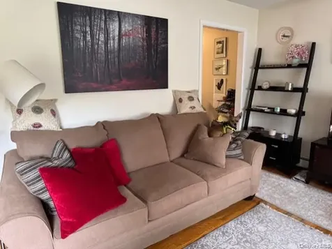 3 River Road Hyde Park NY 12538