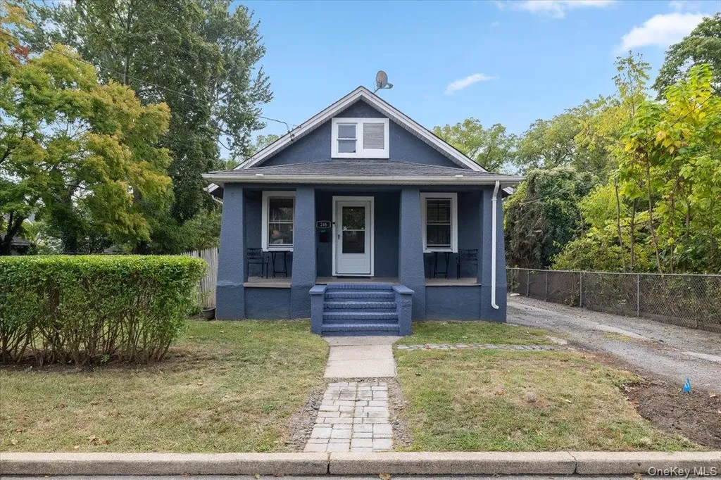 246 Locust Avenue Babylon NY 11702