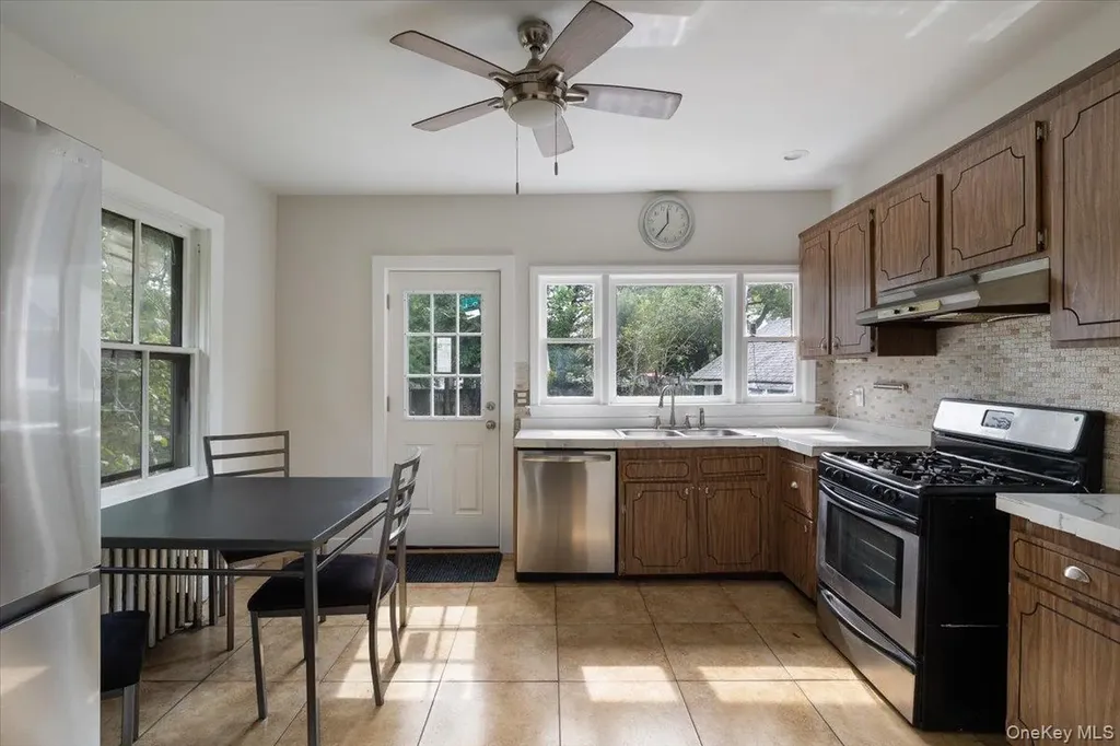 246 Locust Avenue Babylon NY 11702