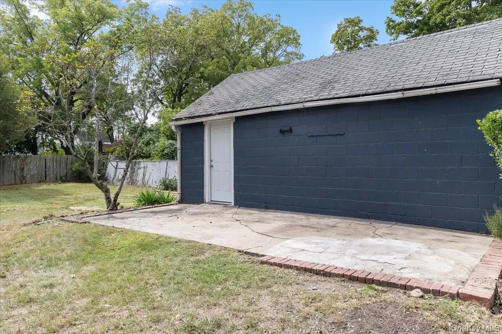 246 Locust Avenue Babylon NY 11702